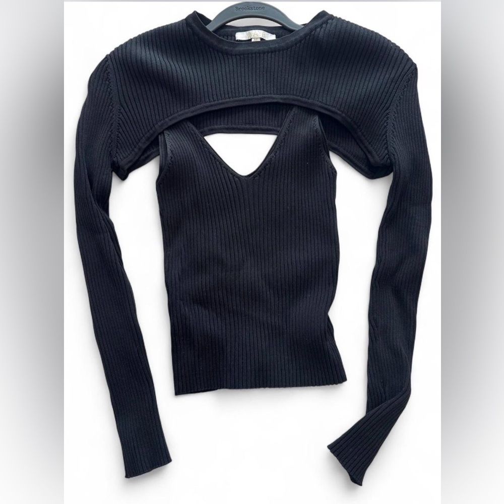 Black Ribbed Long Sleeve Crop with Cutout
